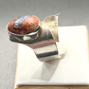 A Sterling Silver Wrap ring in a Unique Setting